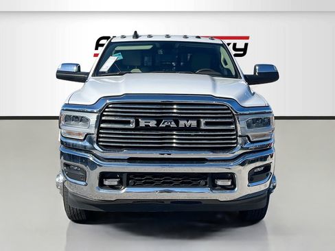 Used 2022 RAM 3500 Laramie w/ Chrome Appearance Group image 2