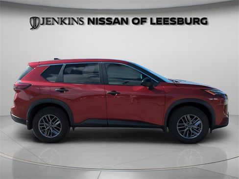 Certified 2025 Nissan Rogue S image 11