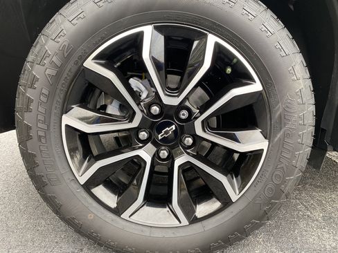 Used 2025 Chevrolet TrailBlazer ACTIV w/ Convenience Package image 40