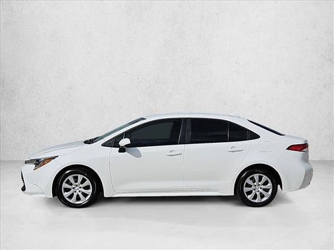 Certified 2025 Toyota Corolla LE FWD image 9