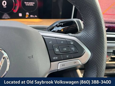Certified 2025 Volkswagen Tiguan SEL R-Line AWD/4WD image 43