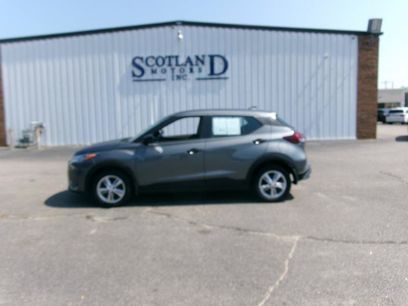 Used 2025 Nissan Kicks Play S
