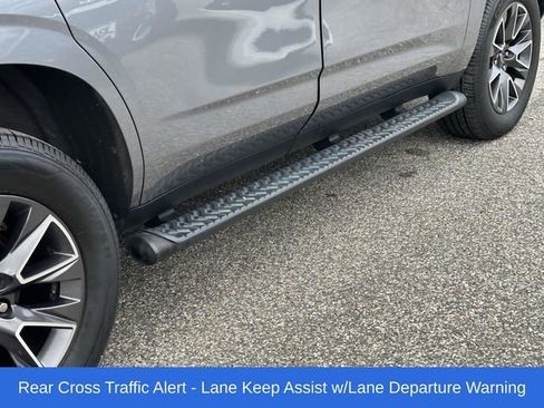 Used 2021 Chevrolet Tahoe Z71 w/ Z71 Signature Package image 29