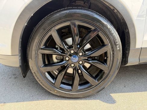 Used 2019 Ford Escape SE FWD image 9