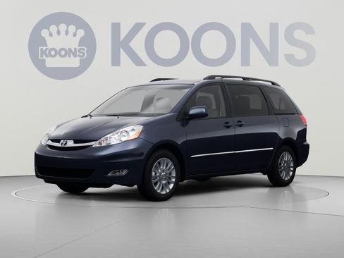Used 2009 Toyota Sienna LE FWD image 1