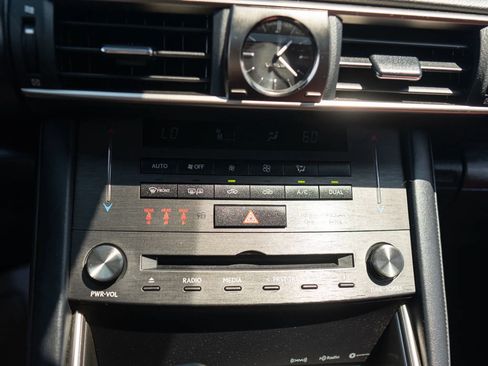 Used 2020 Lexus IS 350 F Sport w/ F Sport Package RWD image 27