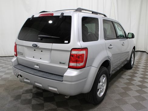Used 2010 Ford Escape XLT image 28
