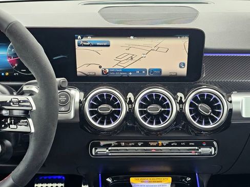 New 2026 Mercedes-Benz GLB 35 AMG 4MATIC image 35