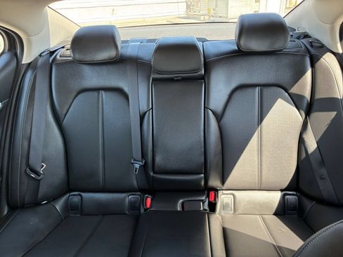 Used 2026 Genesis G70 2.5T RWD image 40