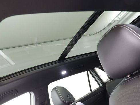 New 2026 Volkswagen Atlas Cross Sport SE image 13