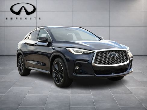 Used 2023 INFINITI QX55 Essential AWD/4WD image 3