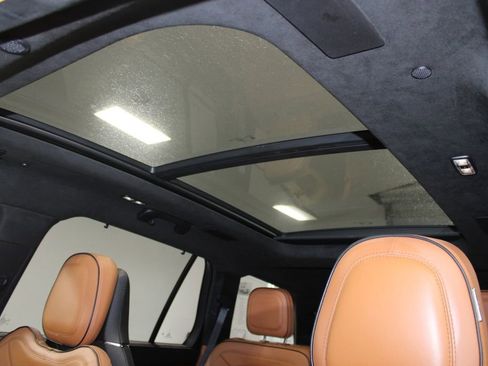 Used 2023 Lincoln Aviator Black Label Grand Touring image 44