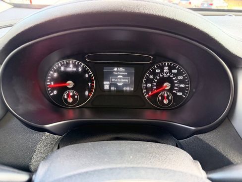 Used 2019 Kia Sorento L w/ LX Convenience Package image 24