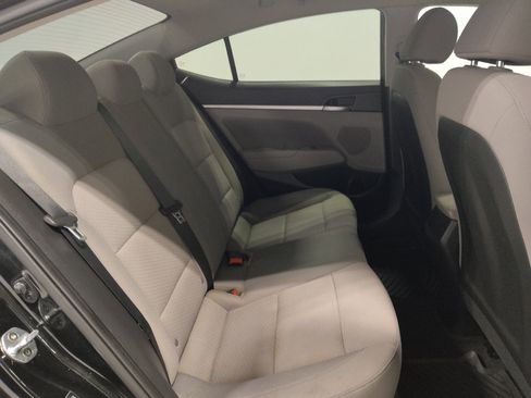 Used 2020 Hyundai Elantra SEL FWD image 19
