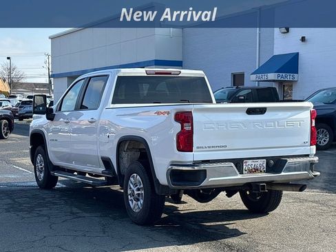 Used 2025 Chevrolet Silverado 2500 LT w/ Convenience Package image 2