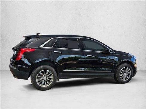 Used 2018 Cadillac XT5 Luxury w/ Driver Awareness Package FWD image 4
