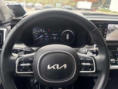 Used 2023 Kia Sorento SX Prestige image 30