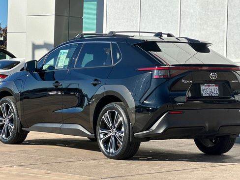 Used 2024 Toyota bZ4X Limited image 6