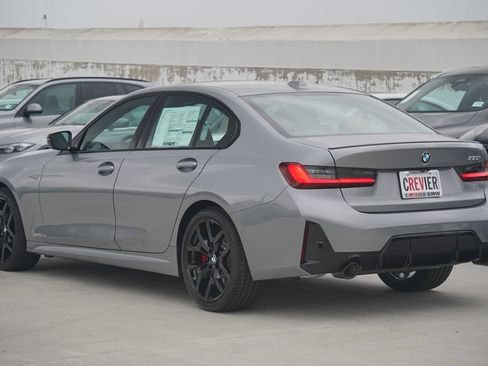 Used 2026 BMW 330i Sedan w/ M Sport Package RWD image 7