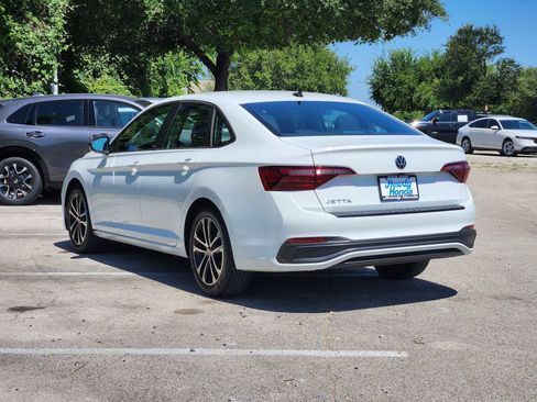 Used 2023 Volkswagen Jetta Sport FWD image 5
