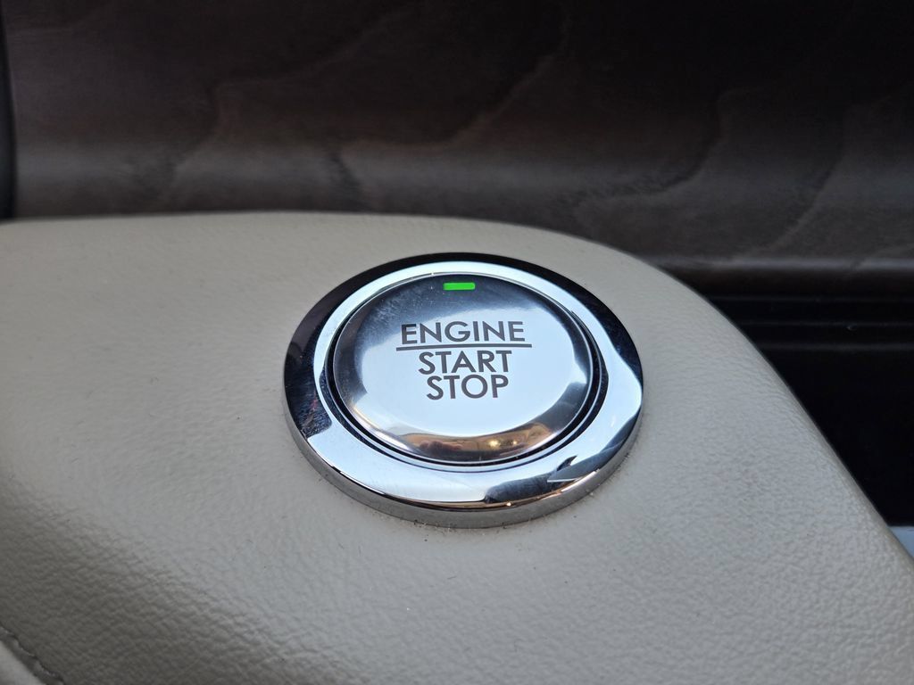 Used 2024 Lincoln Aviator Reserve w/ Equipment Group 201A RWD image 27