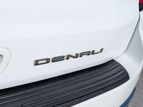 Used 2021 GMC Yukon Denali w/ Denali Premium Package image 34