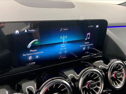 Used 2023 Mercedes-Benz GLA 250 image 23