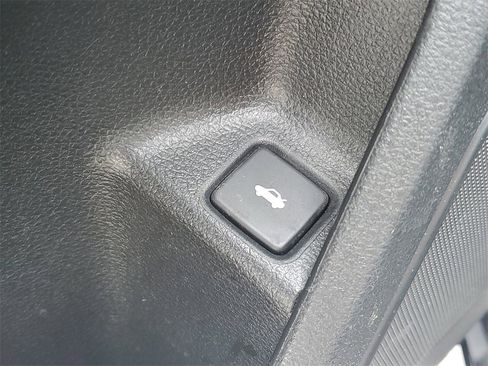 Used 2018 Honda Civic EX image 21