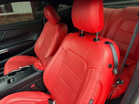 Used 2024 Ford Mustang GT Premium RWD image 3