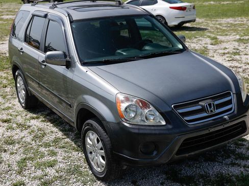 Used 2006 Honda CR-V EX image 15