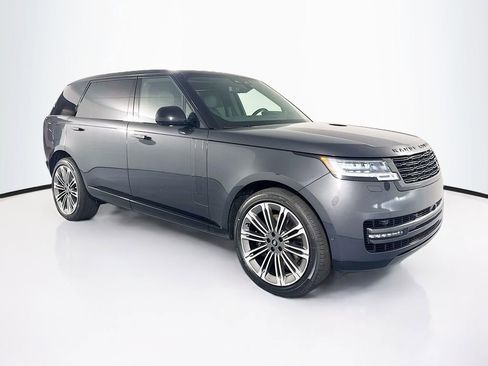 New 2025 Land Rover Range Rover Long Wheelbase SE image 3