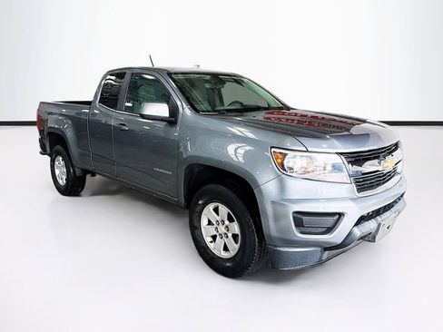 Used 2018 Chevrolet Colorado W/T w/ WT Convenience Package image 3