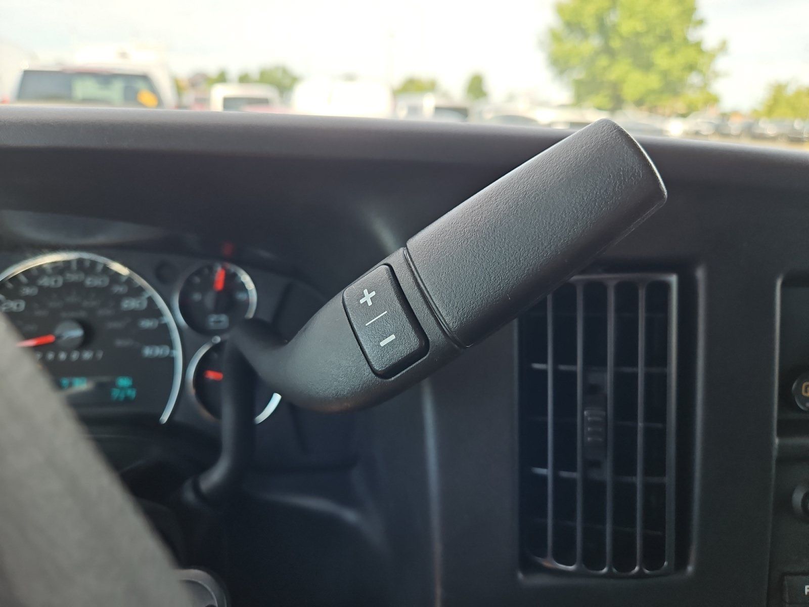 Used 2025 Chevrolet Express 2500 w/ Enhanced Convenience Package RWD image 9