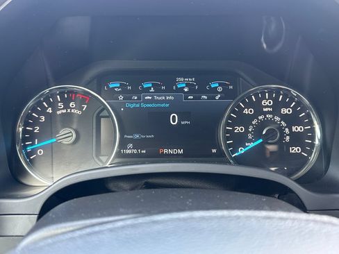 Used 2018 Ford F150 Lariat w/ Equipment Group 502A Luxury AWD/4WD image 18