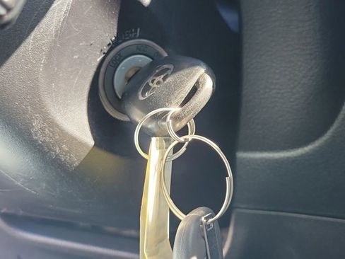 Used 2020 Toyota 4Runner SR5 image 35