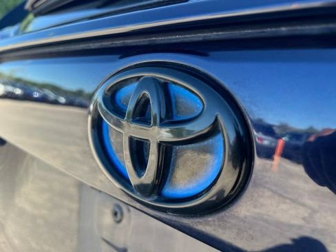 Used 2023 Toyota RAV4 SE w/ Weather & Moonroof Package AWD/4WD image 13