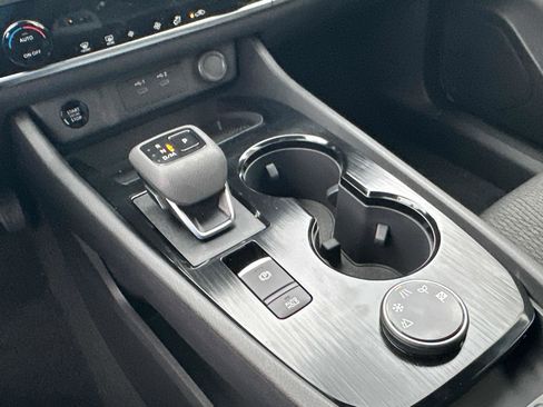 New 2026 Nissan Rogue SV AWD/4WD image 29