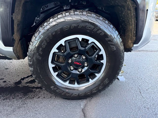 Used 2025 Toyota Tacoma TRD Off-Road AWD/4WD image 26