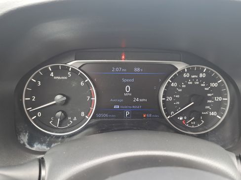 Used 2025 Nissan Altima 2.5 SV FWD image 19