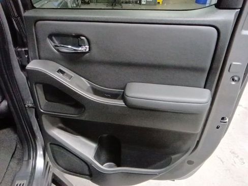 Certified 2023 Nissan Frontier SV w/ Midnight Edition Package AWD/4WD image 20