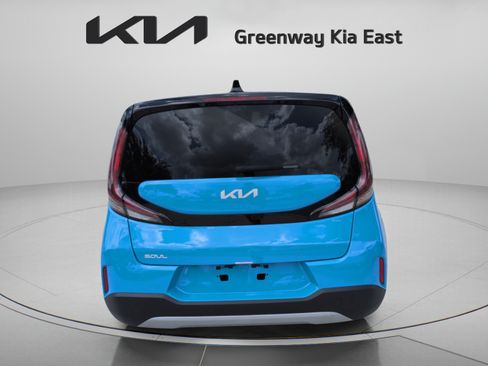 Certified 2025 Kia Soul S FWD image 7