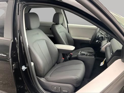 Certified 2026 Hyundai Ioniq 5 SEL RWD image 8