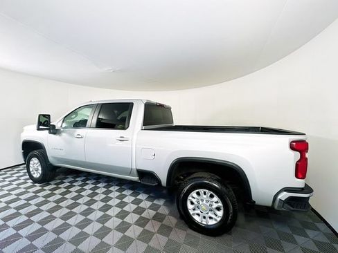 Used 2022 Chevrolet Silverado 3500 LT w/ Convenience Package AWD/4WD image 6