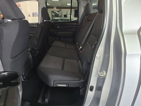 Used 2019 Honda Ridgeline Sport image 11