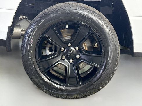 Used 2021 RAM 1500 Big Horn image 33