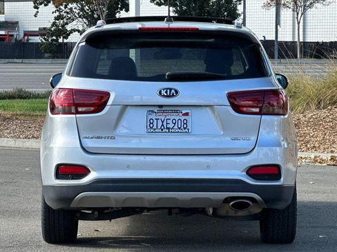 Used 2020 Kia Sorento EX image 5