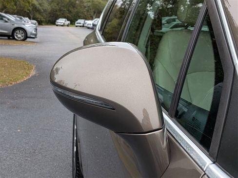 Used 2019 Buick Envision Essence image 11