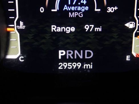 Used 2023 Jeep Gladiator Overland AWD/4WD image 5