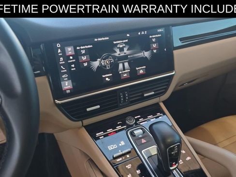 Used 2020 Porsche Cayenne image 8