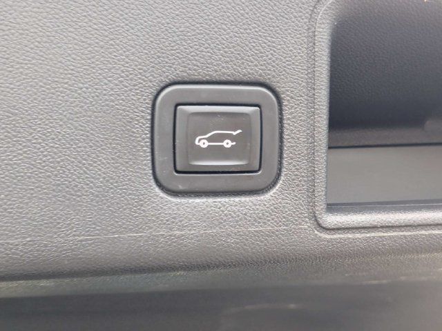 Used 2020 GMC Terrain SLT w/ Preferred Package FWD image 13